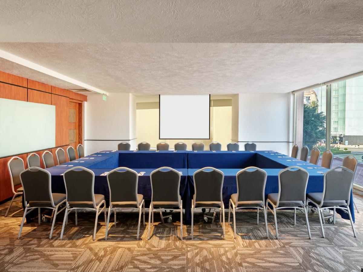 Fiesta Americana Reforma Mexiko-Stadt Exterior foto Meeting room