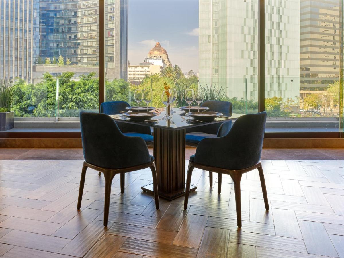Fiesta Americana Reforma Mexiko-Stadt Exterior foto The Table