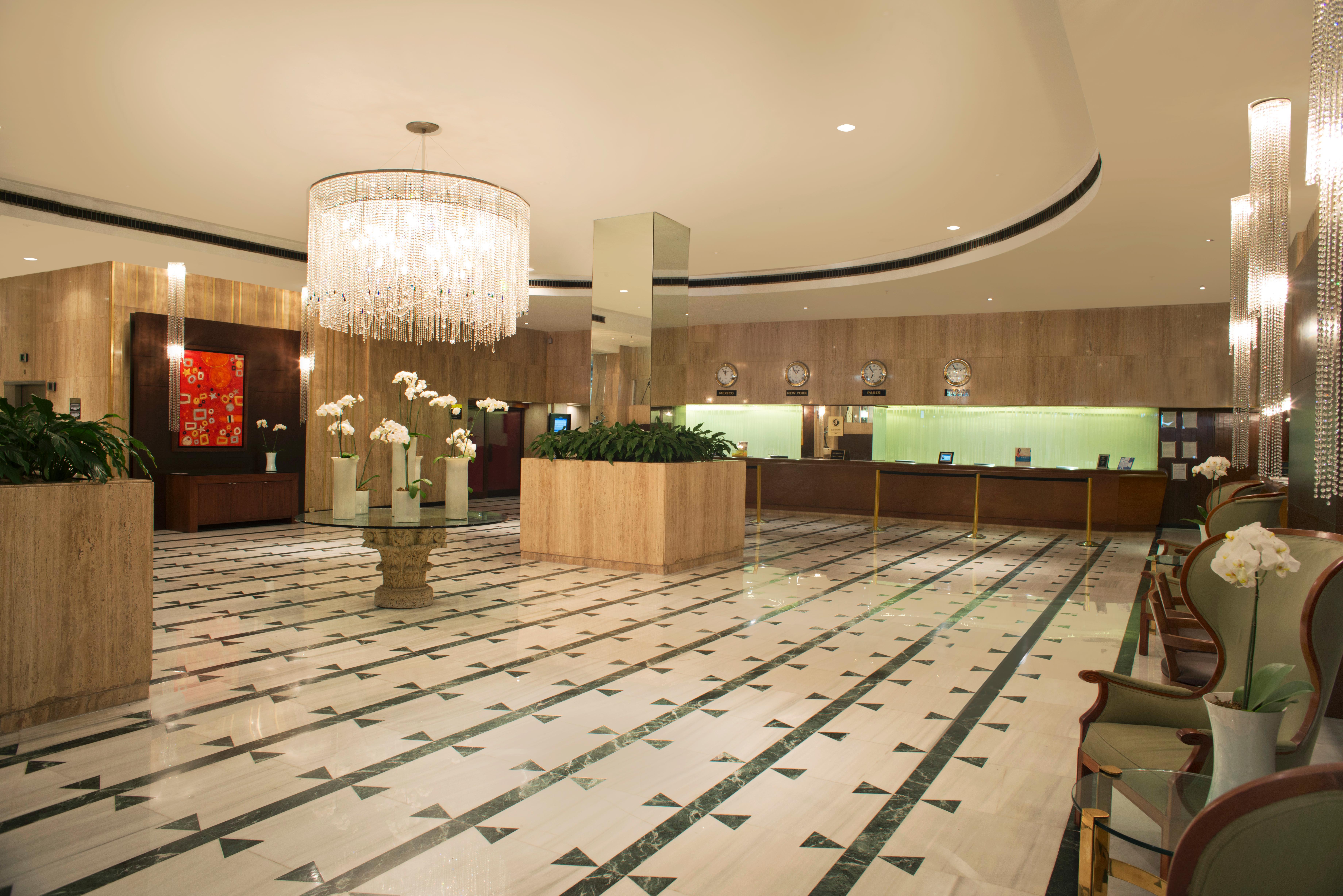 Fiesta Americana Reforma Mexiko-Stadt Exterior foto Lobby